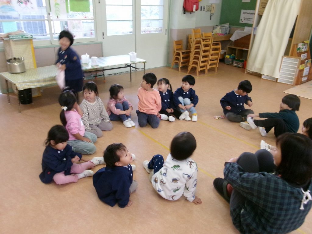 ハンカチ落としをしたよ！